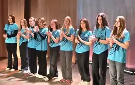 Drużyna siatkarska ze staszowskiej dw&oacute;jki