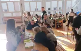 Wsp&oacute;łzawodnictwo drużyn w grach planszowych i zręcznościowych