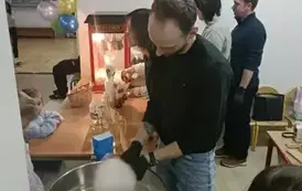 Przygotowanie waty cukrowej