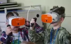 Przedszkolaki w okularach VR