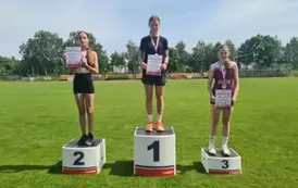 Maria Łukasik z brązowym medalem na podium