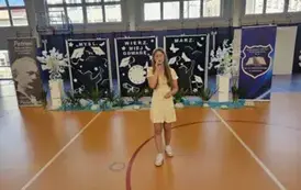 Milena Maj śpiewa piosenkę Pokolenie