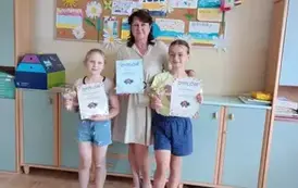 Zwyciężczynie konkursu z wychowawcą