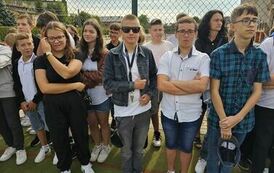 Uczniowie klas &oacute;smych