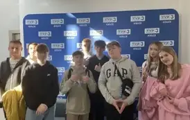 Si&oacute;dmoklasiści na ściance