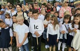 Pierwszoklasiści z klasy 1 c