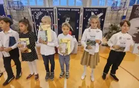 Laureaci konkursu z nagrodami i dyplomami