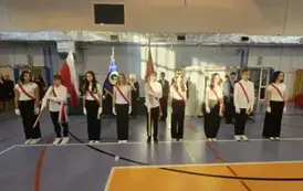 Poczty sztandarowe i poczet flagowy gotowe do uroczystości