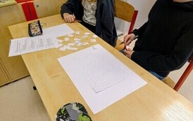 Uczniowie tworzą grę pn. Nasz własny emocjonalny kompas