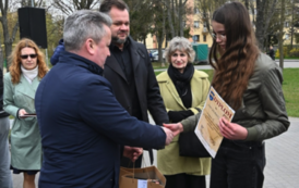 Wręczenie nagr&oacute;d zwycięzcom konkursu literackiego
