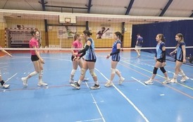 Przywitanie z przeciwnikiem