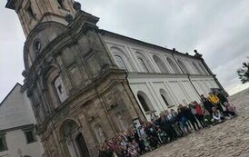Zdjęcie grupowe na Łysej G&oacute;rze
