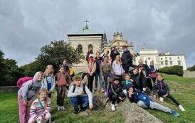 Zdjęcie grupowe na Łysej G&oacute;rze