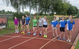 Przed startem na 1000 m dziewcząt