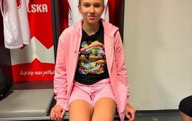 Uczniowie w szatni zawodnik&oacute;w