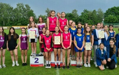 Dziewczęta na podium