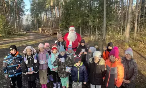 Zdjęcie grupowe z Mikołajem