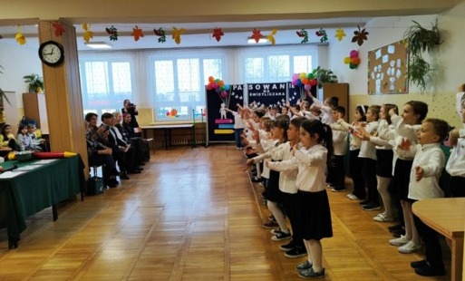 Zdjęcie do Pasowanie na Świetliczaka