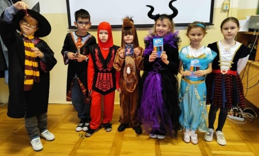 Zdjęcie do Andrzejki w świetlicy szkolnej klas I - II