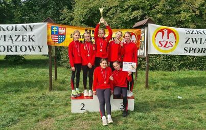 Wicemistrzynie województwa na podium