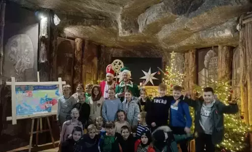 Zdjęcie do Wycieczka klasy 1 b i 3 b do Kopalni Soli Bochnia
